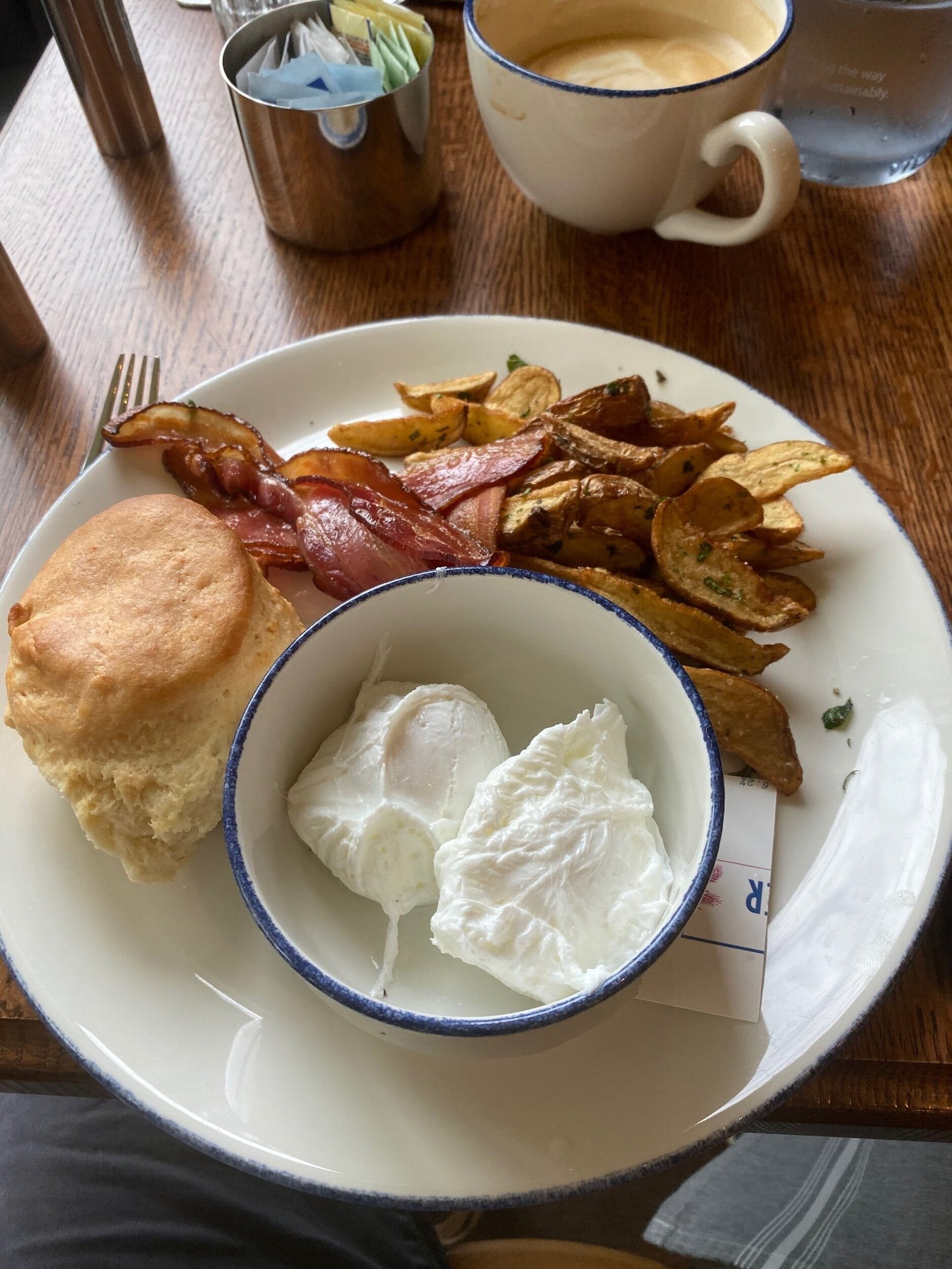 The biscuit and crispy, smoked bacon were a highlight.